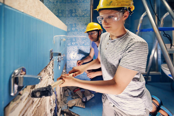 Best Emergency Mold Remediation  in Covgton, IN